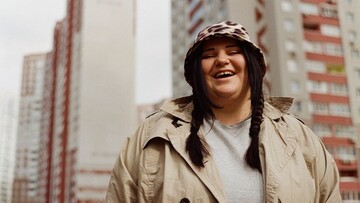 З часів дитячого саду і до популярності: alyona alyona показала, як змінювалася її зовнішність