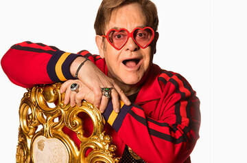 Особиста інформація сотень зірок випадково опинилася в мережі - тепер фани знають, де шукати Елтона Джона