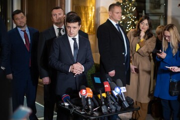 Зміна Кабміну та держава "з клаптиків": що чекає на Україну в 2020 році