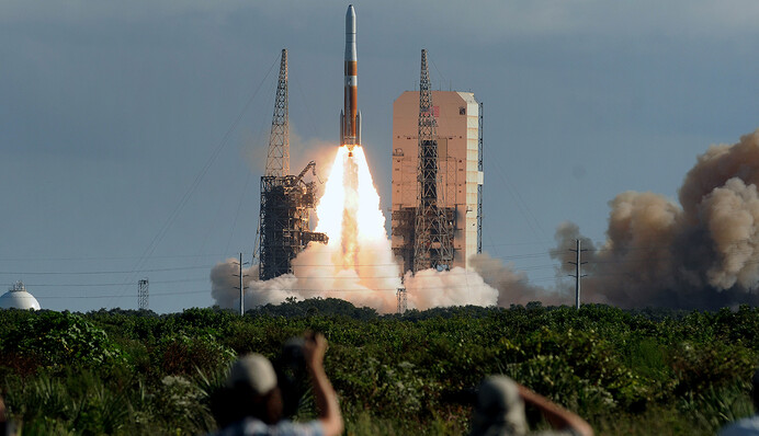 Зоряні війни вже сьогодні: людство випробовує космічну зброю