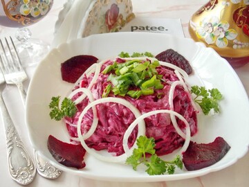 Що не варто подавати на новорічний стіл: 10 страв, якими не здивуєш