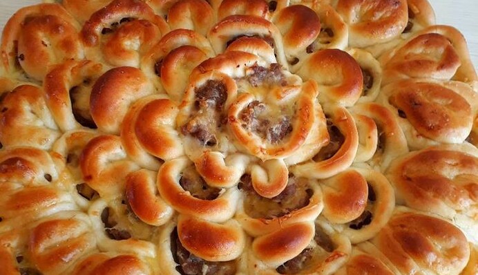 Готуємо щасливий пиріг на Старий Новий рік: простий рецепт до святкового столу