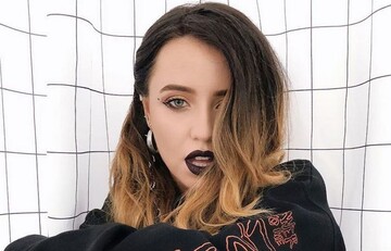 Надя Дорофєєва провела тур по розкішному будинку: як облаштувалися за містом співачка та її чоловік (відео)