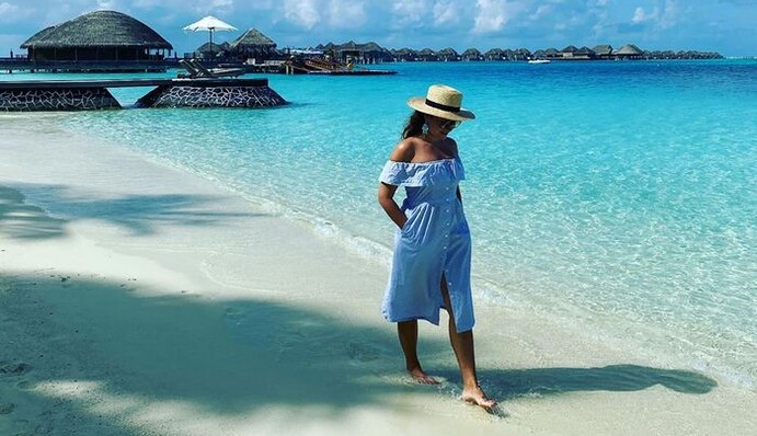 Зимові канікули на Мальдівах: дружина MONATIK'а показала нові фото з райського відпочинку