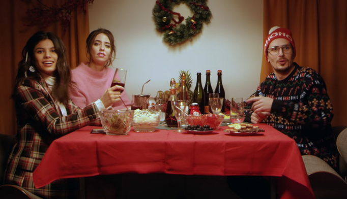 Починається нова епоха: артисти Mozgi Entertainment об'єдналися для спільного новорічного кліпу