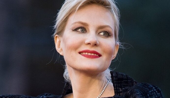 Ренату Литвинову сбил автомобиль: актриса рассказала о своем состоянии