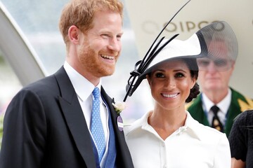 Задоволена Меган Маркл з'явилася на публіці після галасу в королівстві - ні, не за стійкою МакДональдз