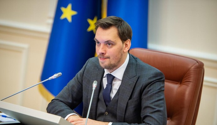 На волоске от увольнения: 