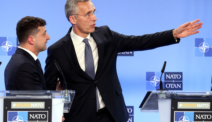 Украина имеет одну из самых мощных армий в Европе и фактически готова вступать в НАТО