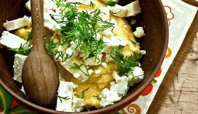 Готуємо класичний закарпатський Банош вдома: рецепт і секрети місцевої кухні