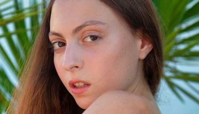 Рановато показывать: дочери Оли Поляковой досталось за слишком откровенное фото