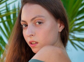 Зарано показувати: дочці Олі Полякової дісталося за надто відверте фото