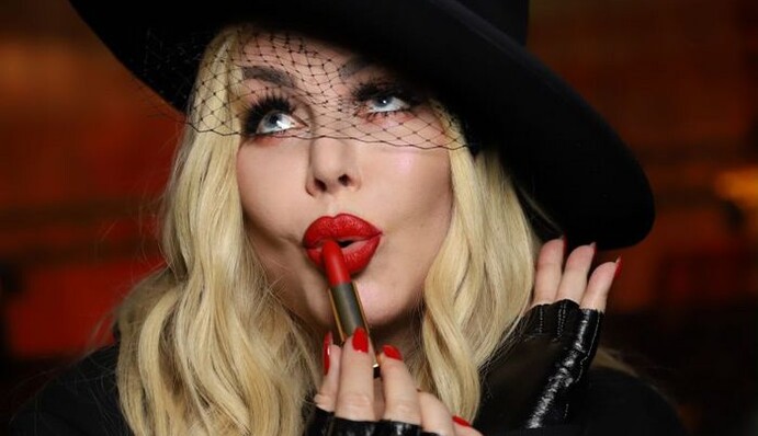 Ирину Билык в новом клипе сравнили с Мадонной: видео