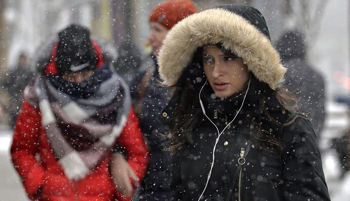 Багато мокрого снігу та +8: синоптики розповіли про погоду на кінець січня