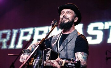 Українські знаменитості зняли кліп до пісні Андрія Антоненка - підозрюваного у вбивстві Павла Шеремета