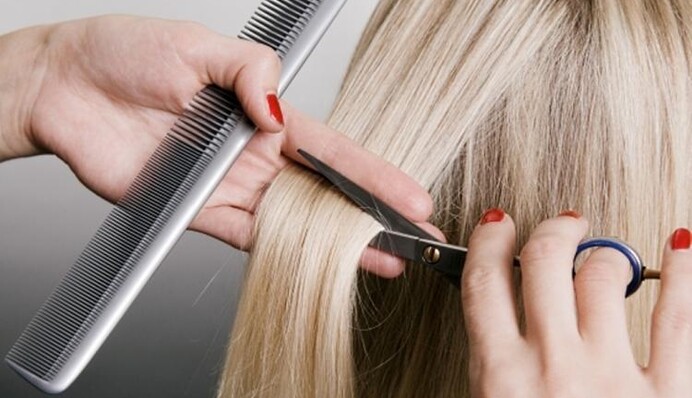 Когда стричь волосы в феврале 2020 - смотрим в лунный календарь