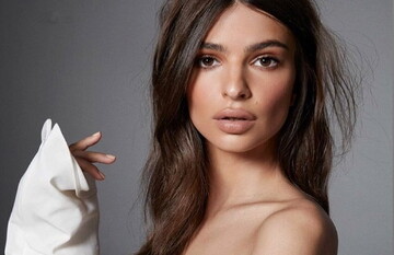 Супермодель Емілі Емілі Ратаковскі в нижній білизні знялася в зухвалій фотосесії: фанати скаржаться на фотошоп