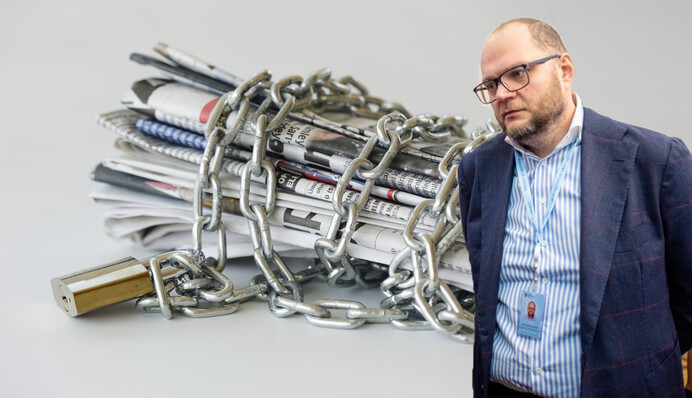 Журналістів в стійло: як влада хоче повернути Україну в стан 