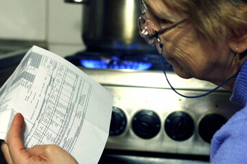 Вже палять платіжки: що відбувається з оплатою за газ в Україні