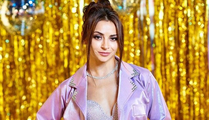 Дострибався: партнерка Остапчука по Танцям з зірками уїдливо висловилася про ситуацію навколо його розлучення