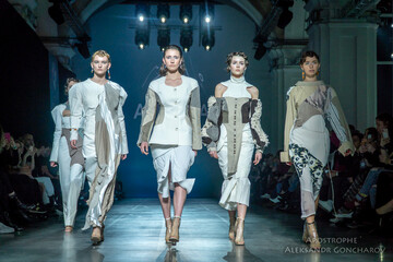 У Києві стартував тиждень моди - як пройшов перший день на Ukrainian Fashion Week 2020