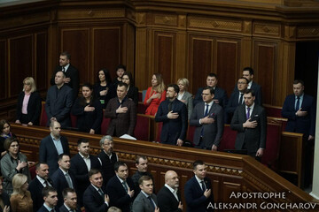 До 300 "багнетів": чи зможе Верховна Рада скоротити кількість депутатів