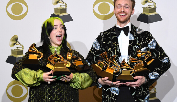 В песне Билли Айлиш прячется самый страшный звук на свете - и все это проделки ее брата