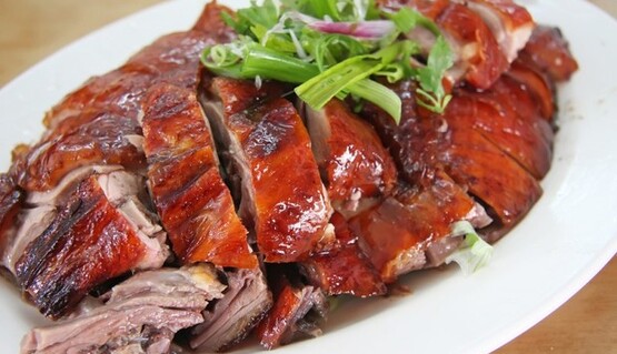 Як приготувати вдома ароматну качку по-пекінськи: детальний рецепт і поради