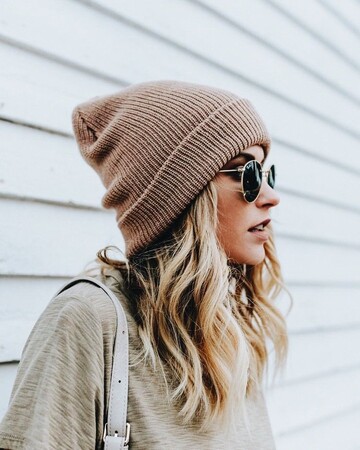 Куди ж навесні без капелюшка: 8 стильних моделей майбутнього сезону на кожен день