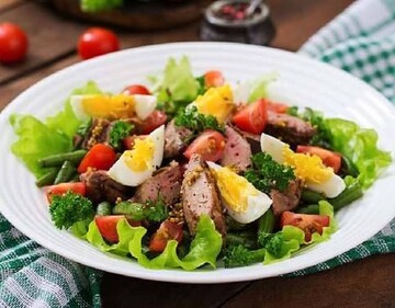 Салат з печінки тріски і свіжих овочів - смачний рецепт для різноманітності