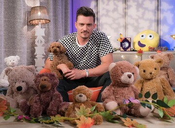 Орландо Блум припустився помилки в татуюванні з ім'ям сина, і його засміяли в мережі: фото