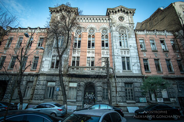 Медицина в комі: як розвалюються історичні лікарні Києва
