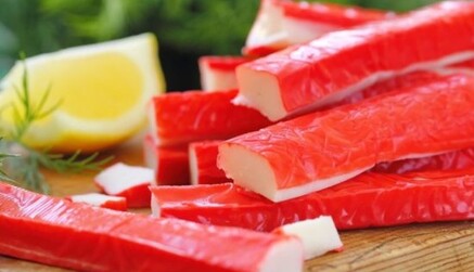 3 простых салата из крабовых палочек на все времена - рецепты и советы по ингредиентам