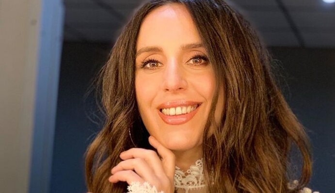 Беременная Джамала показала нежные фото - фанаты думают, что певица ждет девочку