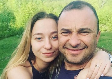 Наречена Віктора Павлика розкрила подробиці інтимного життя зі співаком