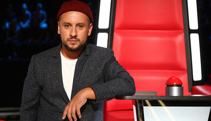 MONATIK записав трек з учасниками своєї команди на Голосі країни-10