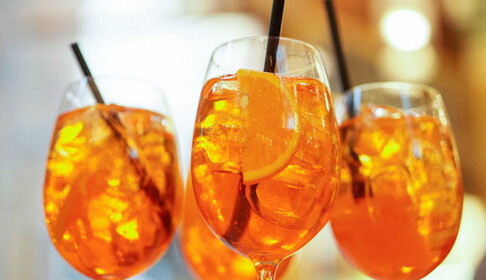 Готовим дома коктейль Апероль Шприц: простой рецепт и советы по ингредиентам