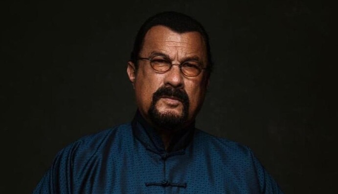 Стивен Сигал заплатит более $300 тыс. штрафа за неправомерную рекламу криптовалюты