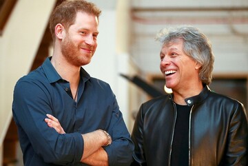 Принц Гаррі і Бон Джові повторили легендарне фото The Beatles на Еббі-Роуд