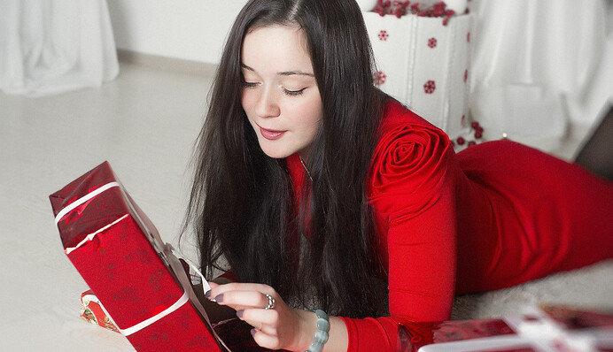 Что подарить девушке на 8 Марта: топ-5 оригинальных идей