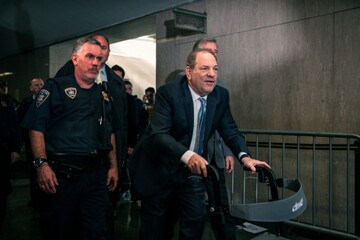 Харві Вайнштейн зробили операцію і перевезли на острів-в'язницю