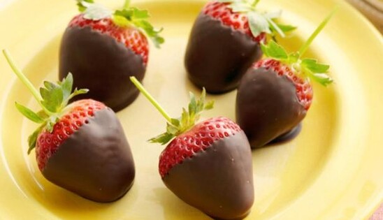 Відзначаєте 8 Березня вдома? Ми зібрали кілька ідей для смачної вечері