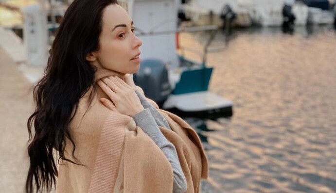 Страна объята паникой: Екатерина Кухар рассказала о ситуации с коронавирусом во Франции