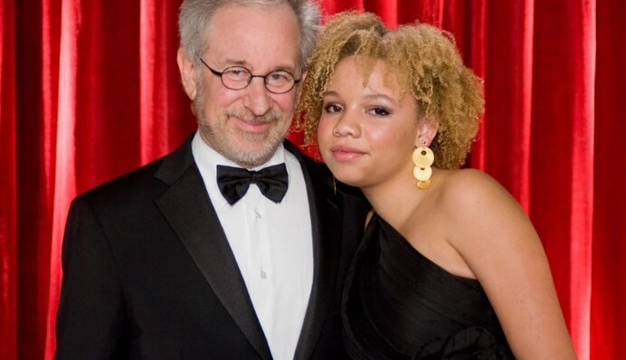 Дочь Стивена Спилберга рассказала, как отец относится к ее карьере в порно