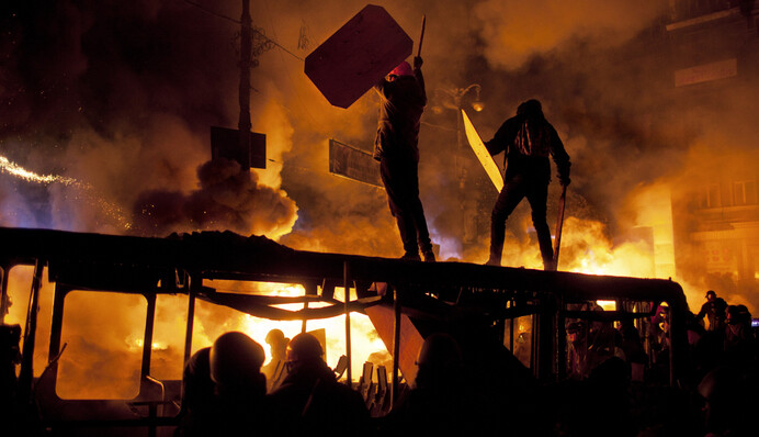 Наближення до Рубікону: колапс Другої республіки та час українського де Голля