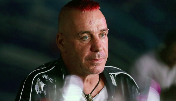 Тилль Линдеманн показал новое фото из Чернобыля - музыканта снова ругают за опасные выходки