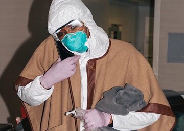 Наомі Кемпбелл в захисному костюмі розповіла, як рятується від коронавірусу