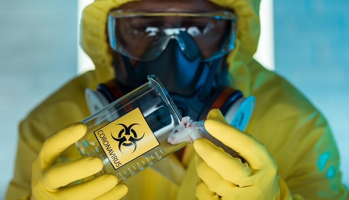 Болеть будем волнами: когда человечество сможет укротить коронавирус