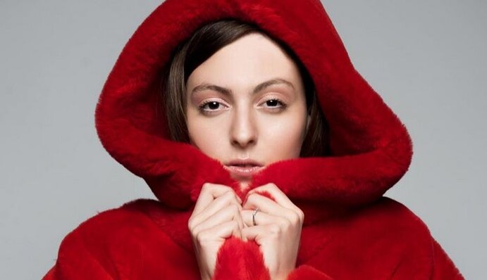 Дочка Олі Полякової виклала фото з розбитим обличчям: що сталося