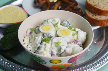 Весняний салат з редису на сніданок: простий і корисний рецепт на кожен день